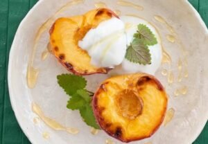 10 Fresh & Easy Peach Recipes to Brighten Your Table (Sweet, Savory & Sips!)